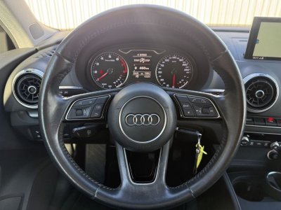 Audi A3 10 TFSI 115CH DESIGN   - 9