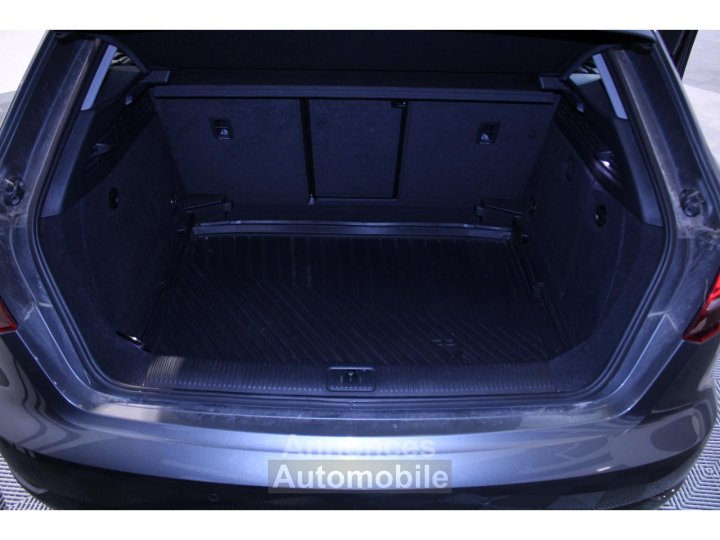 Audi A3 15 35 TFSI 150 - BV S-Tronic 7 Suivi complet - 18