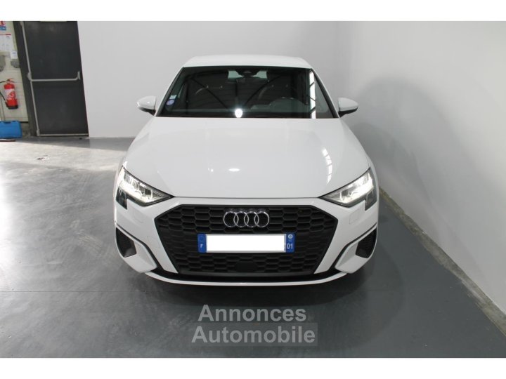 Audi A3 Berline 15 35 TFSI - 150 - BV S-Tronic 7 8Y BERLINE - 2