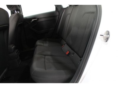 Audi A3 Berline 15 35 TFSI - 150 - BV S-Tronic 7 8Y BERLINE   - 18