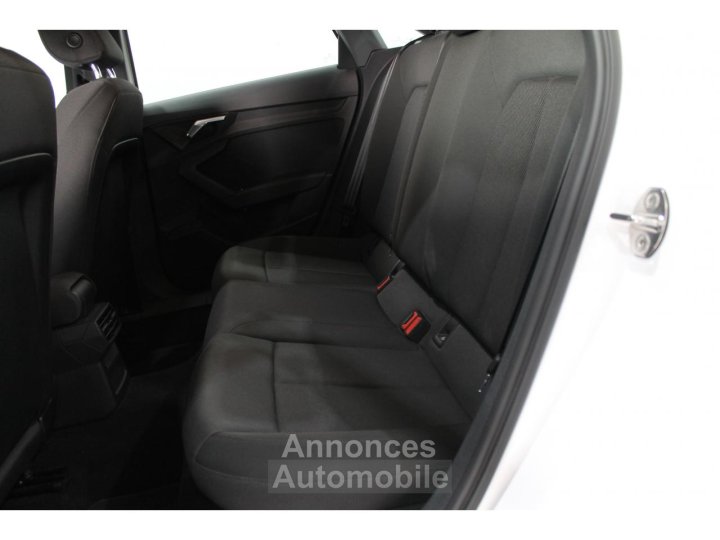 Audi A3 Berline 15 35 TFSI - 150 - BV S-Tronic 7 8Y BERLINE - 18