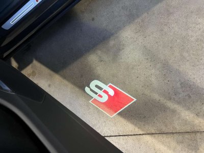 Audi Q8 60 TFSI e 490 Tiptronic 8 quattro Competition   - 6