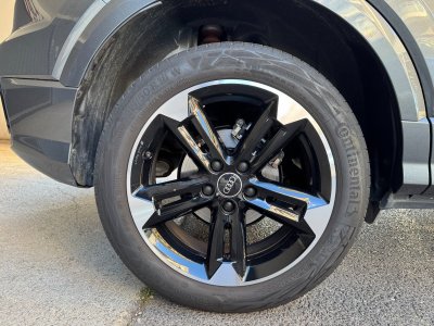 Audi Q2 35 TFSI 15l 150 CV S Tronic 7 S Line Toit ouvrant   - 11