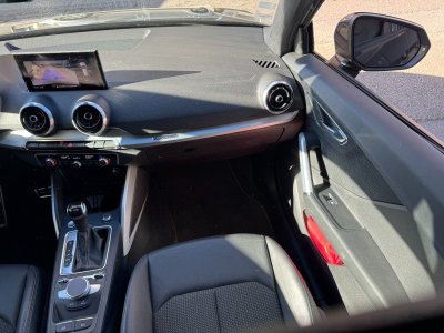 Audi Q2 35 TFSI 15l 150 CV S Tronic 7 S Line Toit ouvrant   - 17