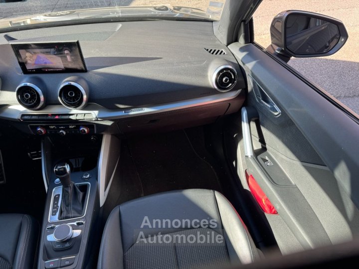 Audi Q2 35 TFSI 15l 150 CV S Tronic 7 S Line Toit ouvrant - 17