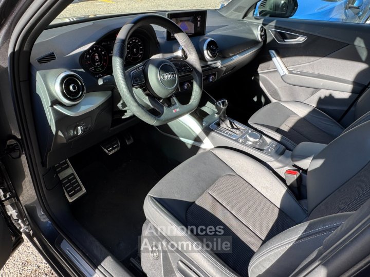 Audi Q2 35 TFSI 15l 150 CV S Tronic 7 S Line Toit ouvrant - 24