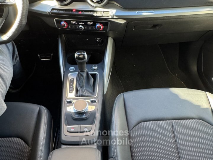 Audi Q2 35 TFSI 15l 150 CV S Tronic 7 S Line Toit ouvrant - 35