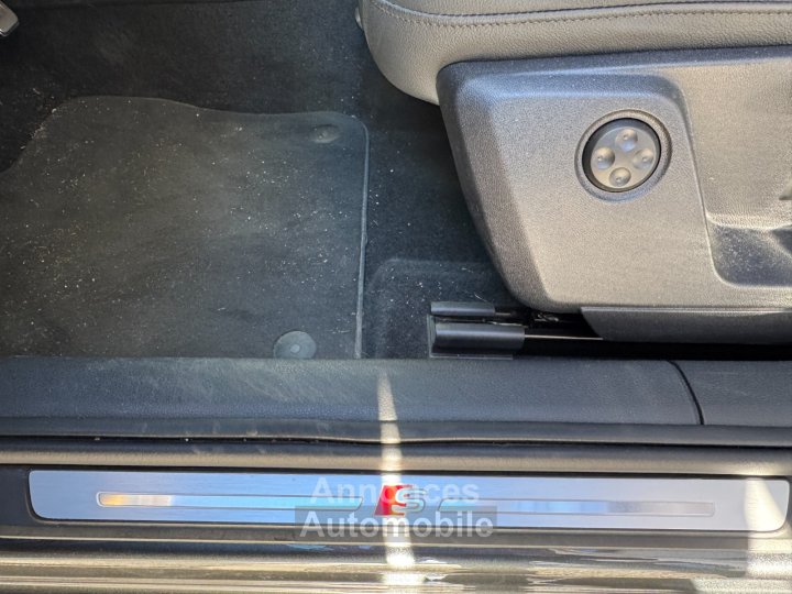 Audi Q2 35 TFSI 15l 150 CV S Tronic 7 S Line Toit ouvrant - 48