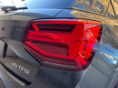 Audi Q2 35 TFSI 15l 150 CV S Tronic 7 S Line Toit ouvrant   - 53