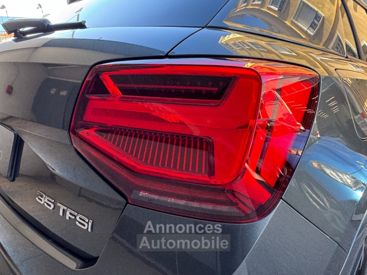 Audi Q2 35 TFSI 15l 150 CV S Tronic 7 S Line Toit ouvrant - 53