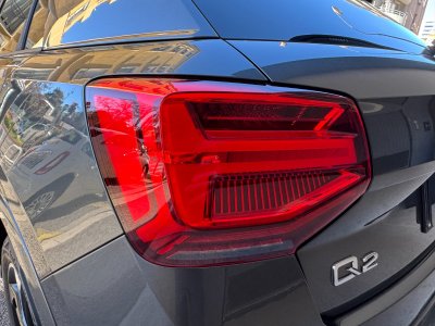 Audi Q2 35 TFSI 15l 150 CV S Tronic 7 S Line Toit ouvrant   - 54