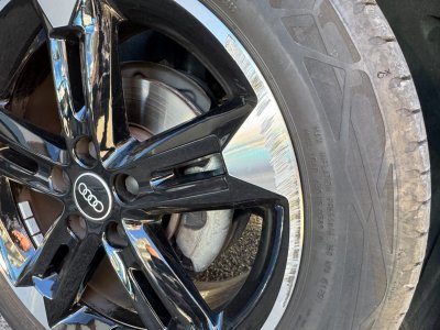 Audi Q2 35 TFSI 15l 150 CV S Tronic 7 S Line Toit ouvrant   - 56