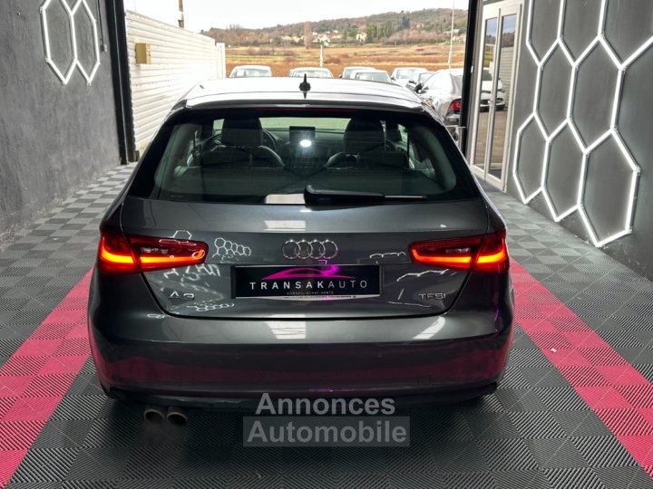 Audi A3 S Line 180 ch 18L TFSI S Tronic 7 1&egrave;re Mains ~ Radar AR ~ Jantes ROTOR ~ Feux Xenon - 5