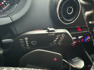 Audi A3 S Line 180 ch 18L TFSI S Tronic 7 1&egrave;re Mains ~ Radar AR ~ Jantes ROTOR ~ Feux Xenon   - 17