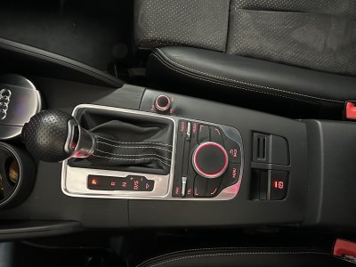 Audi A3 S Line 180 ch 18L TFSI S Tronic 7 1&egrave;re Mains ~ Radar AR ~ Jantes ROTOR ~ Feux Xenon   - 24