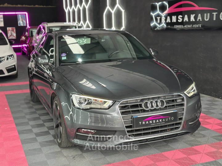 Audi A3 S Line 180 ch 18L TFSI S Tronic 7 1&egrave;re Mains ~ Radar AR ~ Jantes ROTOR ~ Feux Xenon - 37
