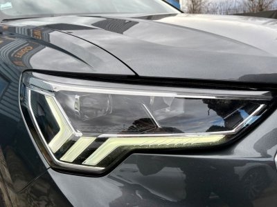 Audi Q3 14 45 tfsie 245ch s line s-tronic 6 attelage   - 9