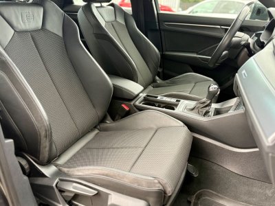 Audi Q3 14 45 tfsie 245ch s line s-tronic 6 attelage   - 14