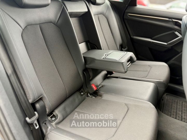 Audi Q3 14 45 tfsie 245ch s line s-tronic 6 attelage - 24