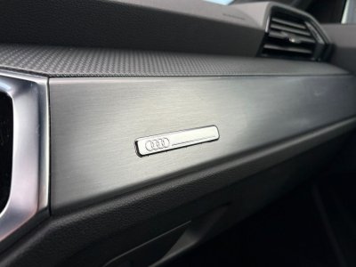 Audi Q3 14 45 tfsie 245ch s line s-tronic 6 attelage   - 29