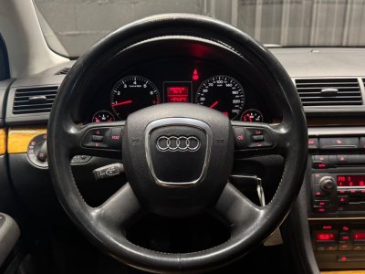 Audi A4 18 t 165 ambition quattro   - 4
