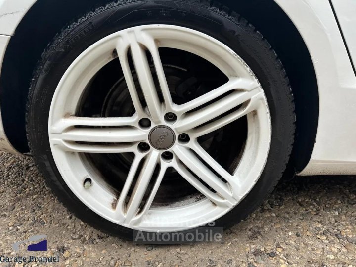 Audi A5 Sportback 30 TDi 240cv S-Line BVA Quattro - 17