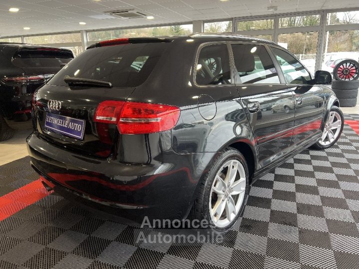 Audi A3 20 TDI 140 DPF Ambition - 2