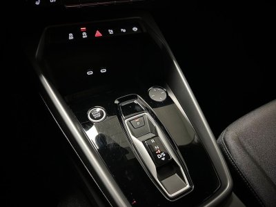 Audi A3 iv (2) sportback 15 35 tfsi mild hybrid 150 s line tronic 7   - 11