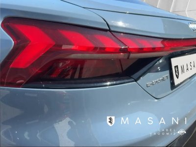 Audi e-tron GT quattro 476ch toit siege cam360 - 16