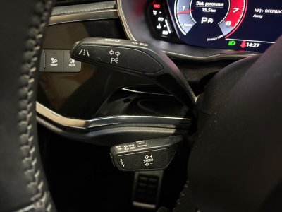 Audi Q3 35 TFSI 150 ch S tronic 7 S line /CAM&Eacute;RA DE RECUL/ SI&Egrave;GES CHAUFFANTS / SUIVI   - 35