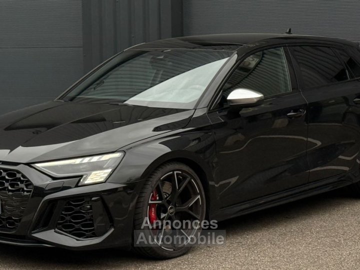 Audi RS3 Sportback 25 TFSI 400ch quattro S tronic 7 Garantie 07-2027 Financement -Système audio Bang & Olufsen Sièges chauffants Échappement sport RS Toit ou - 1