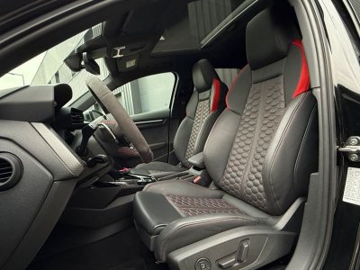 Audi RS3 Sportback 25 TFSI 400ch quattro S tronic 7 Garantie 07-2027 Financement -Système audio Bang & Olufsen Sièges chauffants Échappement sport RS Toit ou - 4