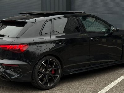 Audi RS3 Sportback 25 TFSI 400ch quattro S tronic 7 Garantie 07-2027 Financement -Système audio Bang & Olufsen Sièges chauffants Échappement sport RS Toit ou - 13