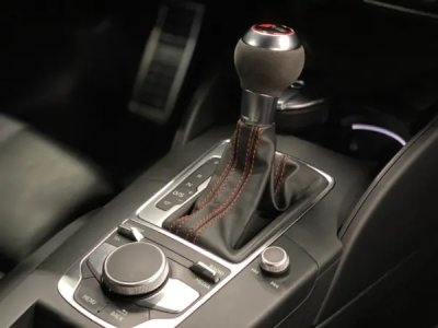 Audi RS3 Sportback 400cv - 11