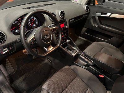 Audi A3 Sportback 12 tfsi 105ch ambiente s-tronic sieges chauffants xenon radars av-ar clim bi-zone   - 27