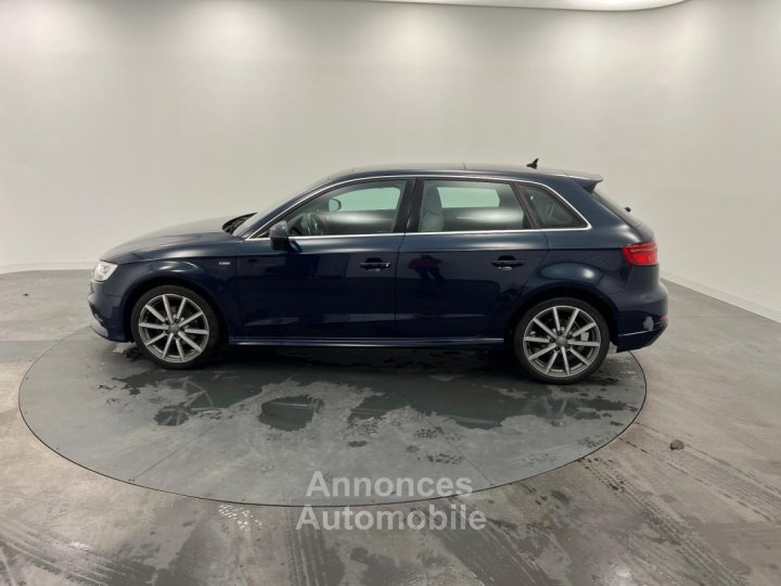 Audi A3 Sportback 30 TFSI 116 S tronic 7 Design Luxe - 2