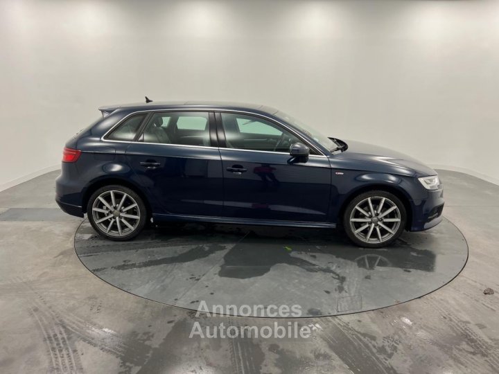 Audi A3 Sportback 30 TFSI 116 S tronic 7 Design Luxe - 6