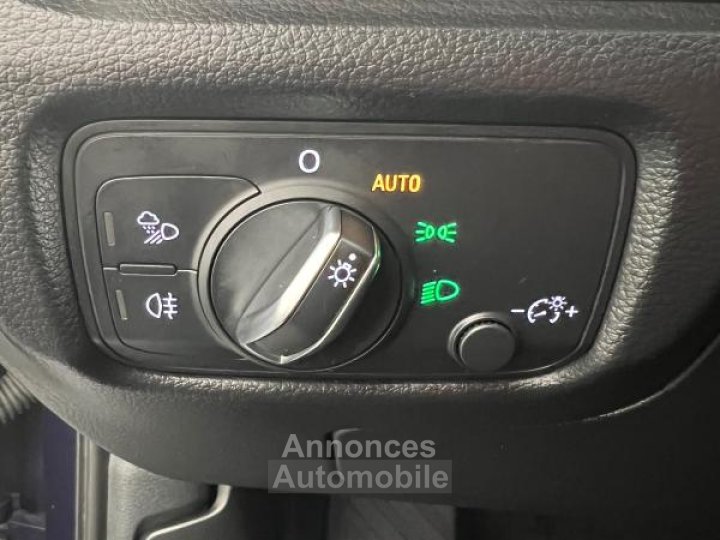 Audi A3 Sportback 30 TFSI 116 S tronic 7 Design Luxe - 27