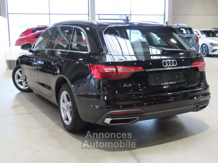 Audi A4 30TDi Avant STRONIC - 4