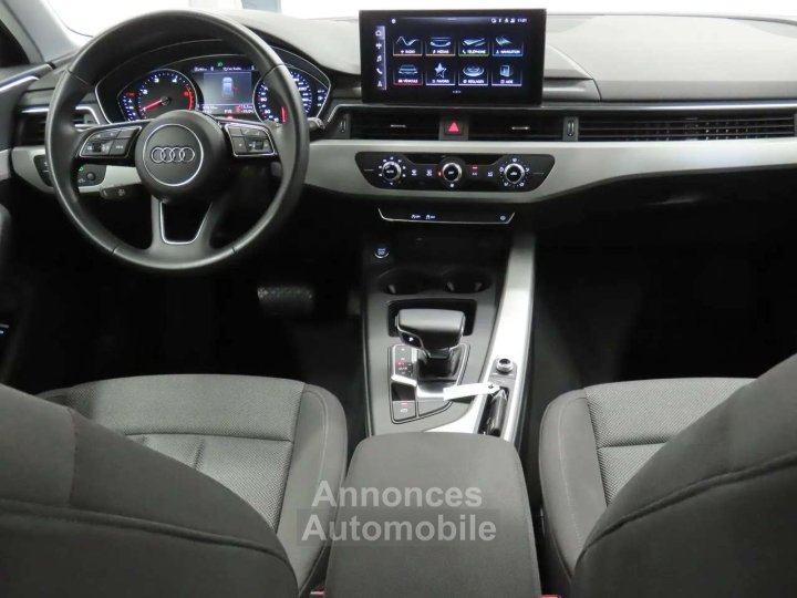 Audi A4 30TDi Avant STRONIC - 5