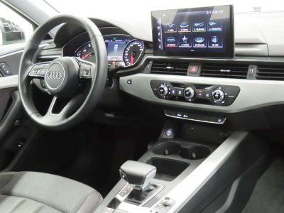 Audi A4 30TDi Avant STRONIC   - 6