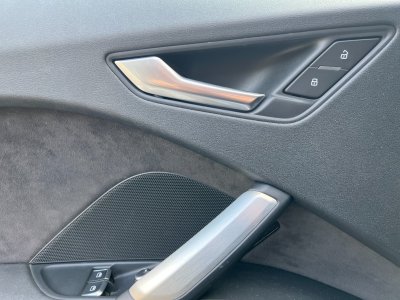 Audi TT ROADSTER 18 TFSI 180 S tronic 7 S line / Suivi complet / Virtual Cockpit   - 16