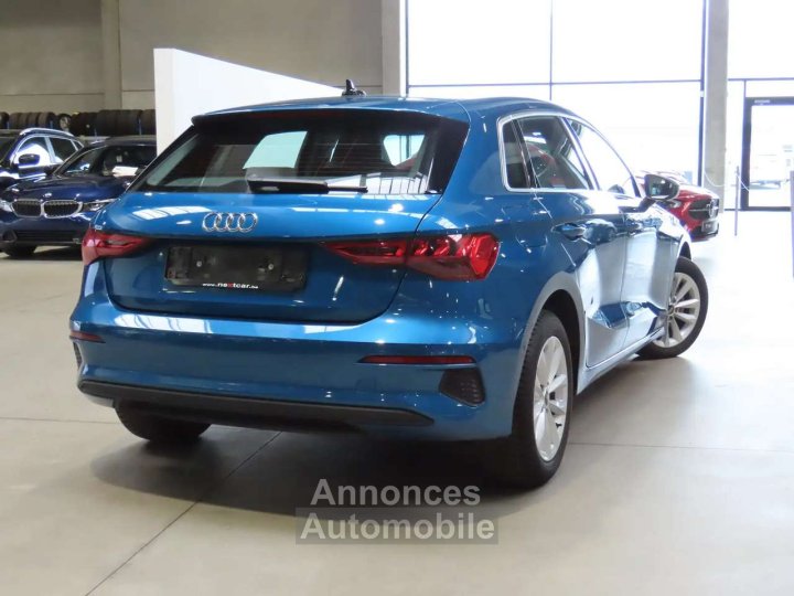 Audi A3 Sportback 30TFSI Stronic - 3