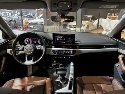 Audi A4 Avant 35 TFSI 150 Business line AppleCarPlay / Cuir   - 24