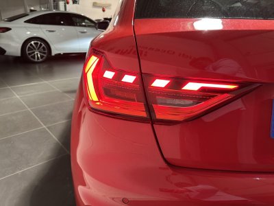 Audi A1 Sportback 35 TFSI 150 ch S tronic 7 S Line Plus   - 3