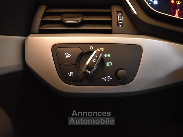 Audi A4 AVANT BUSINESS 35 TDI 150 S tronic 7 Business Line / Carplay - 19