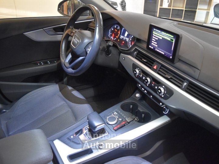 Audi A4 AVANT BUSINESS 35 TDI 150 S tronic 7 Business Line / Carplay - 33