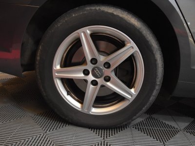 Audi A4 AVANT BUSINESS 35 TDI 150 S tronic 7 Business Line / Carplay   - 38