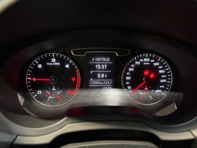 Audi Q3 20 TDI 140 ch S line ( 1&egrave;re main )   - 14