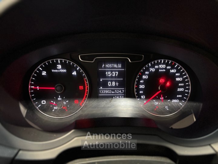 Audi Q3 20 TDI 140 ch S line ( 1&egrave;re main ) - 14